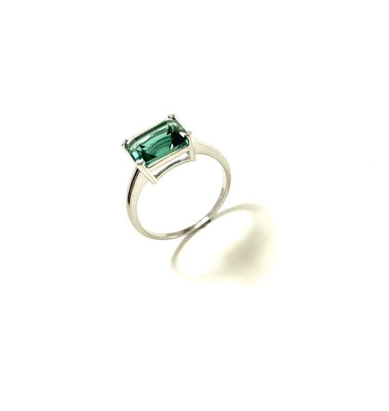 SS Created Green Quartz Rectangle Ring Size 8.25