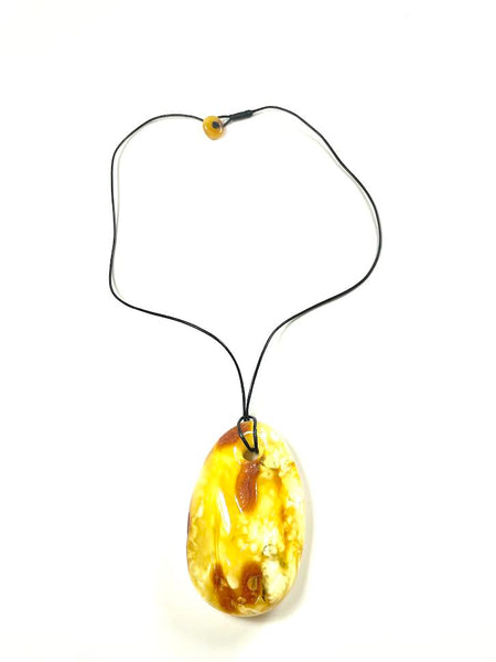 Carved Amber Barrel and Biwa Stick Pearl Necklace