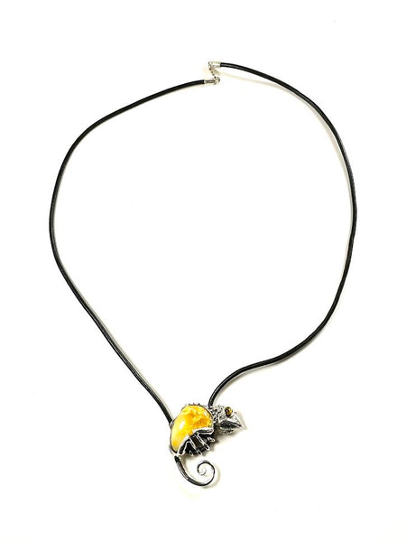 Carved Amber Barrel and Biwa Stick Pearl Necklace