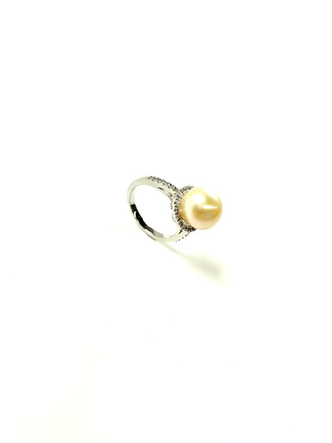 SS Pearl and CZ Circle Ring Size 5