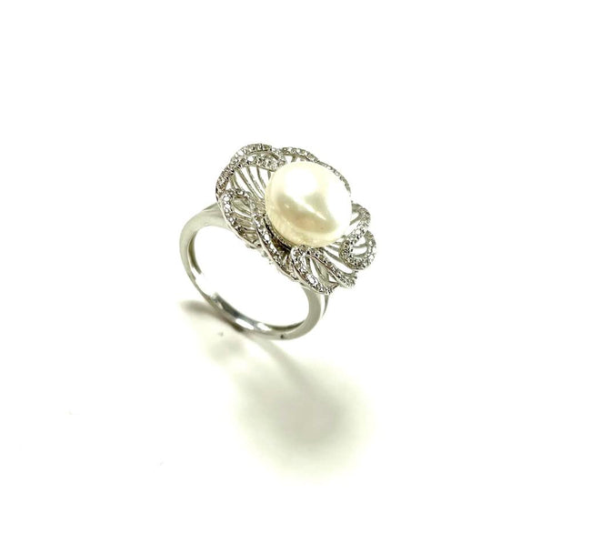 SS Pearl and CZ Wavy Flower Ring Size 6