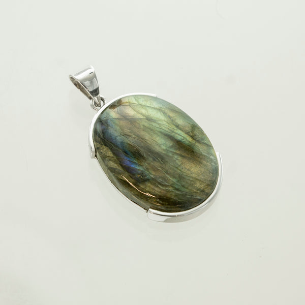 SS Madagascar Labradorite Oval Split Bezel Pendant