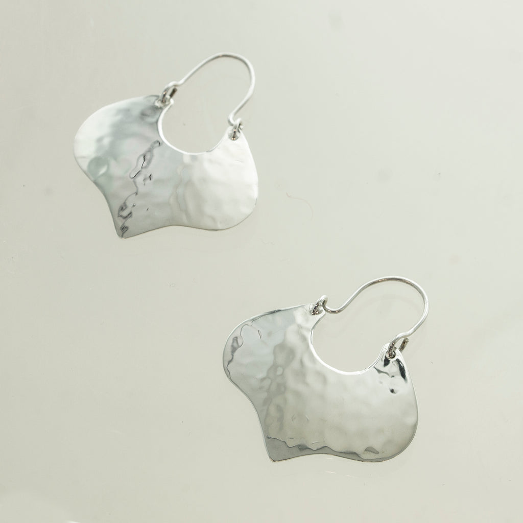 SS Wavy Hammered Hoop Earrings