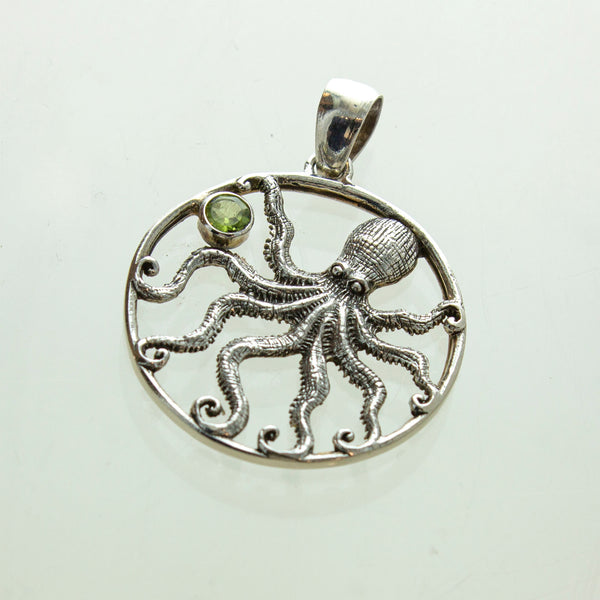 SS Circular Octopus & Peridot Pendant