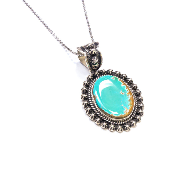 SS Turquoise w/ Flower & Rope Border Necklace