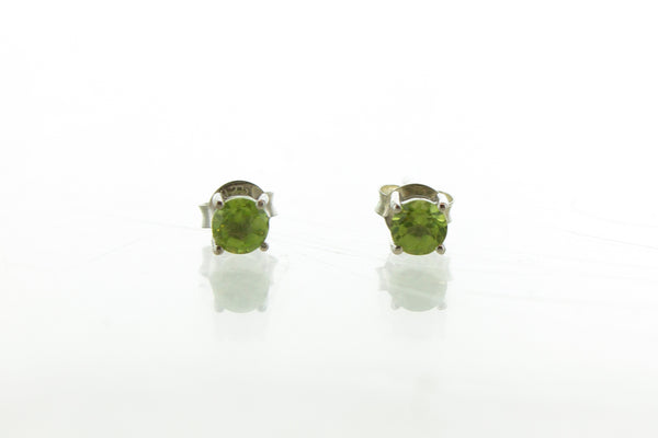 SS Peridot Round Stud