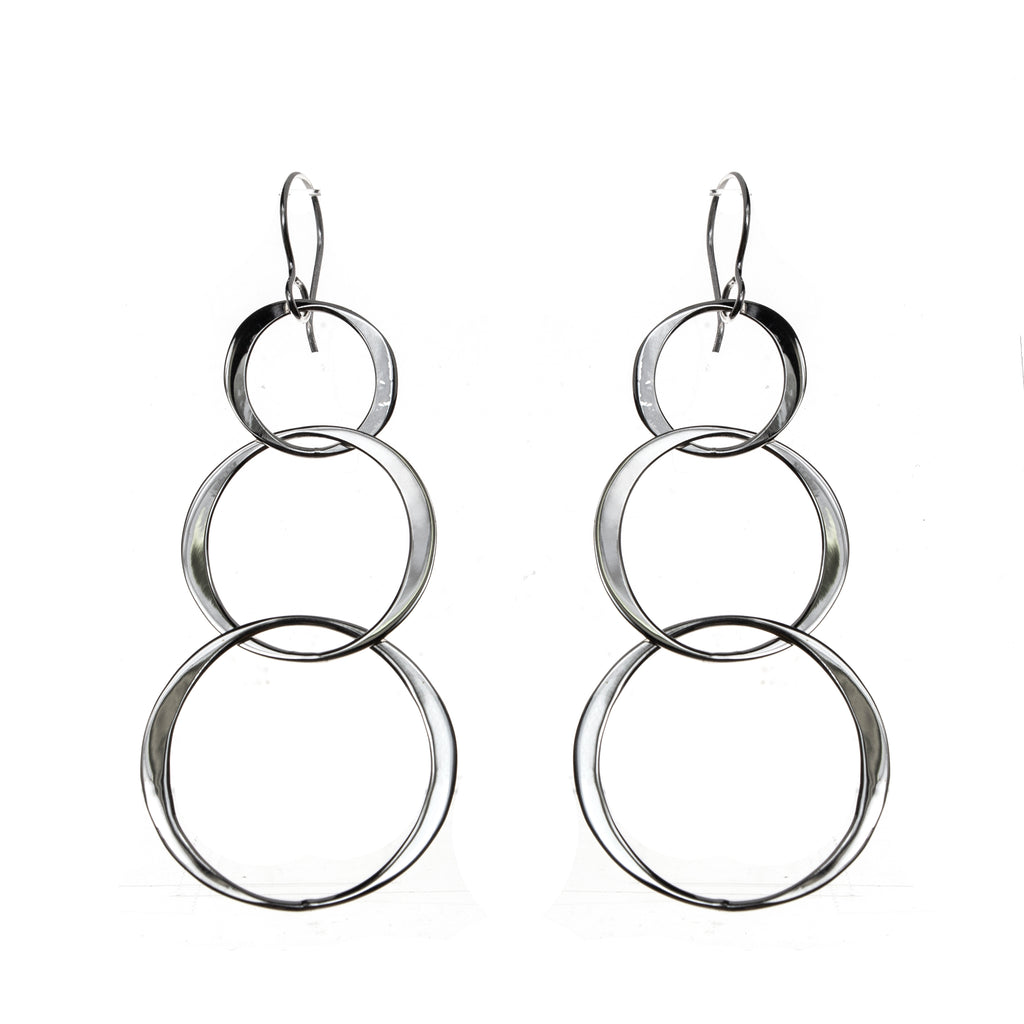 Sterling Silver Graduating Circles Dangle Earring