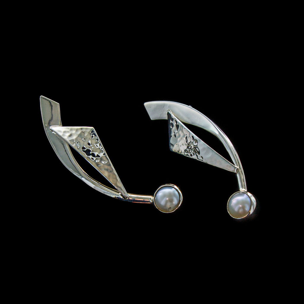 SS Dynamic Curve & Pearl Drop Earrings