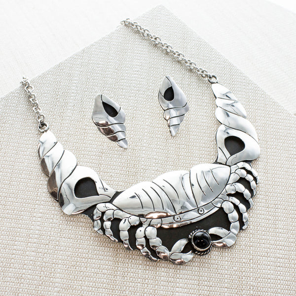 SS Crab & Conch with Onyx Necklace & Earrings Set