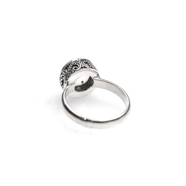SS Round Blue Topaz Swirling Scrollwork Ring (Size 8)