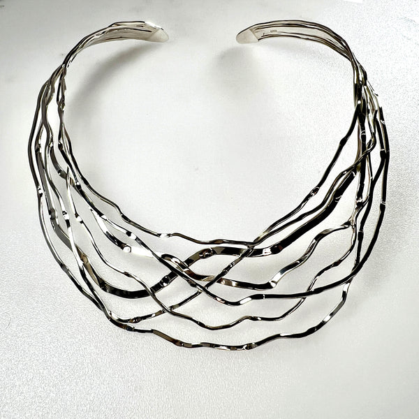 SS Wavy Hammered Collar Necklace