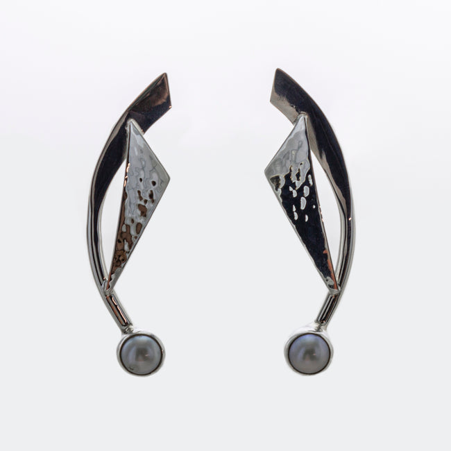 SS Dynamic Curve & Pearl Drop Earrings