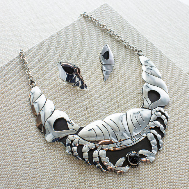 SS Crab & Conch with Onyx Necklace & Earrings Set