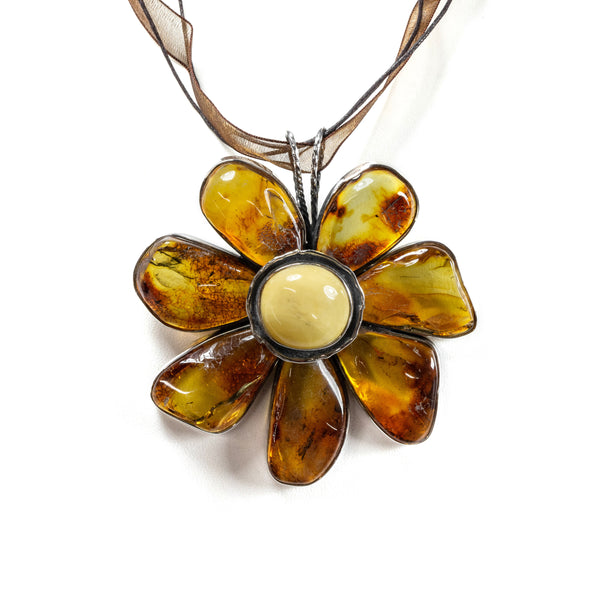 SS Amber Large Flower Necklace